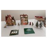 HKF265 Heritage Village Collection Holiday Tabletop Decor