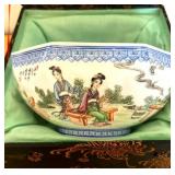 HKF323- Beautiful 20th Century Chinese Eggshell Porcelain Bowl