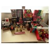 PPM067 Mystery Lot Of Various Christmas Ornaments & Decor