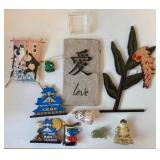 EHE062 - Assorted lot of Japanese art goods 