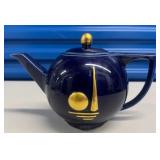 EHE304 - RARE Vintage 1939 Commemorative Cobalt Blue Tea Pot New York World