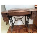 KVS029 - Vintage/Antique Singer Sewing Machine 
