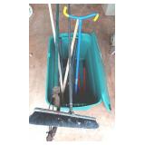 KVS041 Misc Garden Tools & Vinyl Container With Cover