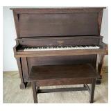 KVS064 - Wellington Upright Piano , The Cable Co., Chicago 