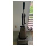 KVS078 - Panasonic Vintage Vacuum Cleaner 