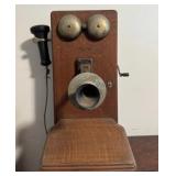 KVS085 - Vintage wall mount crank telephone 