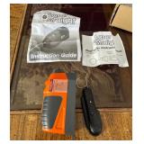 KVS091 - Non Branded Laser straightener & Stud Finder 