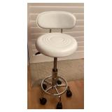 MHH036 White Faux Leather Metal Frame Office Stool New