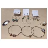 MHH053 Pearl & Seashell Bangles, Earrings & Pendants 