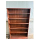 ETS042 - Wood Case Bookshelf 