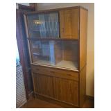 EBE065 - Display Case/Hutch 