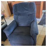 EBE076 - La-Z-Boy Recliner 
