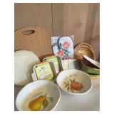 EBE182 Modern & Retro, Sets Of Le Creuset & Other Kitchen Items! 