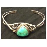 JYR013 Beautiful Handcrafted Sterling Silver & Turquoise Cuff