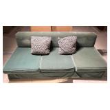 WGG053 Sofa With 2 Pillows 