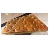 WGG092 Vintage-Style Velvet Bench