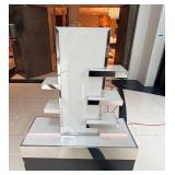 WGG134 Modern Light Display Unit 