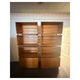 WGG149 Pair of wooden crate shelves 