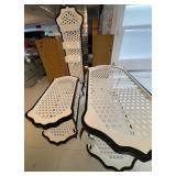 WGG154 Retail Display Set In Black & White