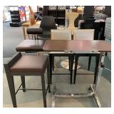 WGG258 Assorted Modern Stools & A Rolling Table 