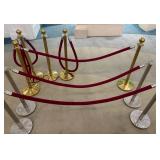 WGG336 Gold-Tone/Silver-Tone Stanchions w/ Velvet Rope