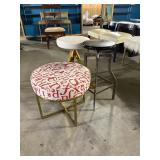 WGG537 (3) Stools