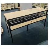 WGG640 Beautiful Black And White Dresser/ Makeup Display