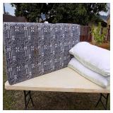  MFT001 Full Size Futon and Down Pillows