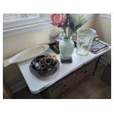 KKS026- Mixed Lot Of Decor And Kitchen Goods 