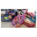 LKC015 Hello Kitty, Pillow Pets and Shopkins! Lot #1