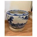 HKA158 - Large Decorative Pot 