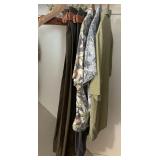 HKA160 - Men’s Aloha Shirts (M) & Slacks Waist 33