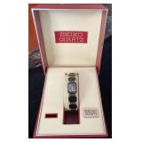HKA178 - Vintage Seiko Black/Gold Women’s Watch 