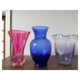 SAT026 - Set of colorful vases 