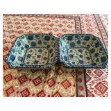 SAT082 - Pair Of Ceramic Bowls With Floral Design 