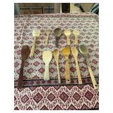 SAT168 - 11 piece Vintage Wooden Spoon Collection 