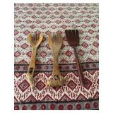 SAT169 - Wood Animal Salad Fork & Spatula Set