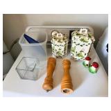SAT277 - Bundle of Shakers + Pots 