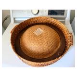 SAT280 - Asian woven wicker basket with lid 