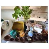 SAT305 - Global Decor & Curiosities Bundle 