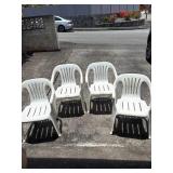 SAT373 - 4 Plastic Chairs