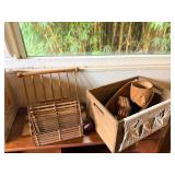 SAT437 - Bundle of wooden baskets, holders, cups & more 