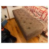 SAT499 - Mid Century Style bench/chest 