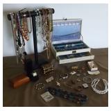 PPM015  Vintage Costume Jewelry & More