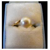 PPM030 Pretty White Pearl Ring 14Kt Gold 