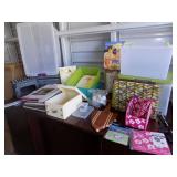 FKC044 Storage Containers, Hawaiiana Artwork & More