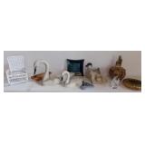 MLE002 Interesting Vintage Carved Figurines & Décor