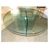 MLE010 Elegant Round Glass Dining Table