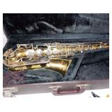 MLE024 Yamaha YAS-23 Saxophone and Case
