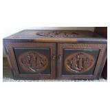 MLE202 Vintage Oriental Camphor Wood Chest